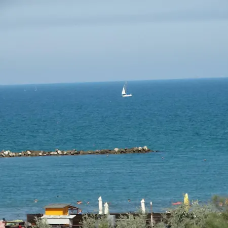 Lido Adriano Beach Apartmán *